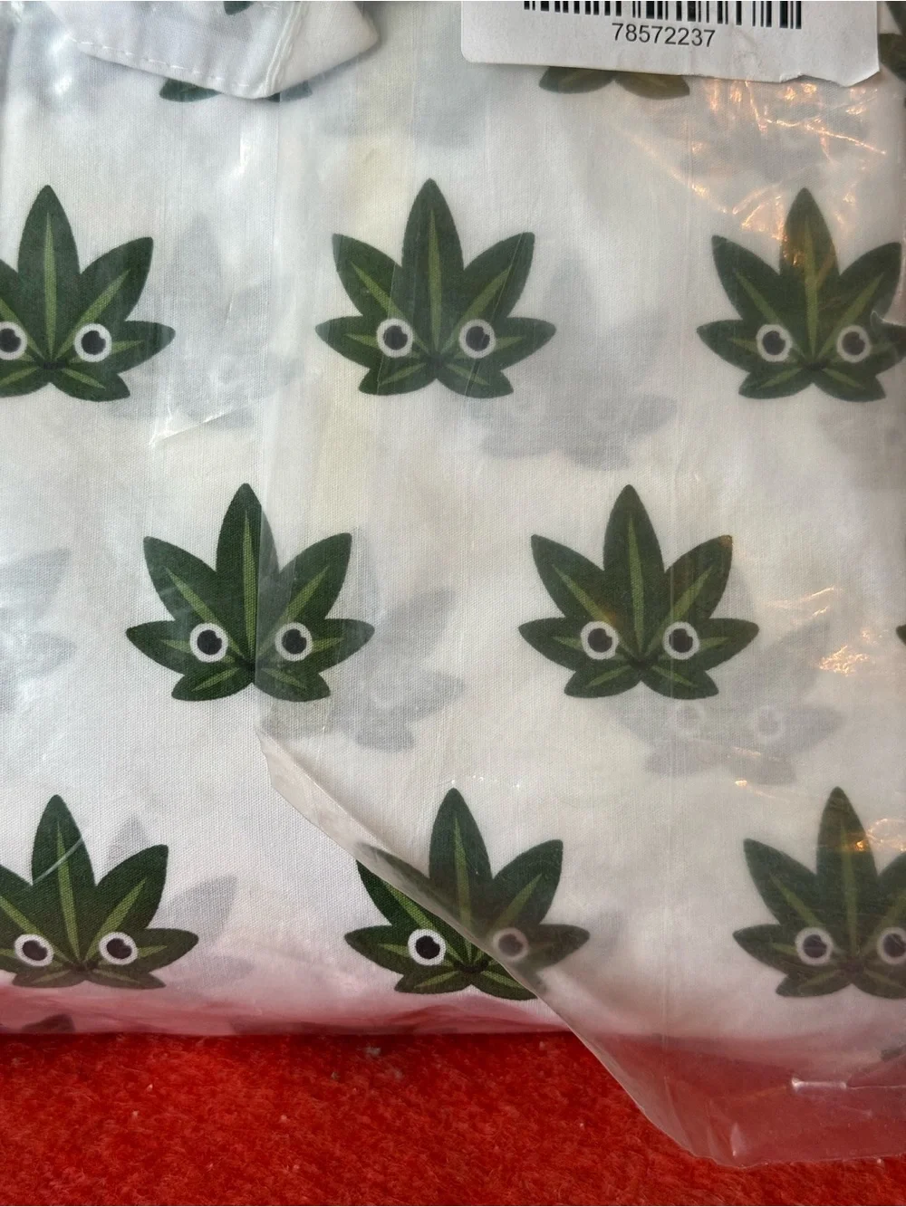 Urban outfitters queen sheets leaf buddy